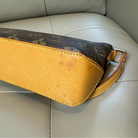 Louis Vuitton▪️Vintage Monogram Trotteur shoulder / crossbody bag - Picture 6 of 15